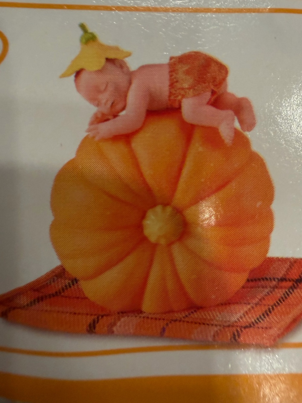 ZURU My Mini Baby Sleeping On Top Pumpkin Patch Baby Set Miniature Collectible
